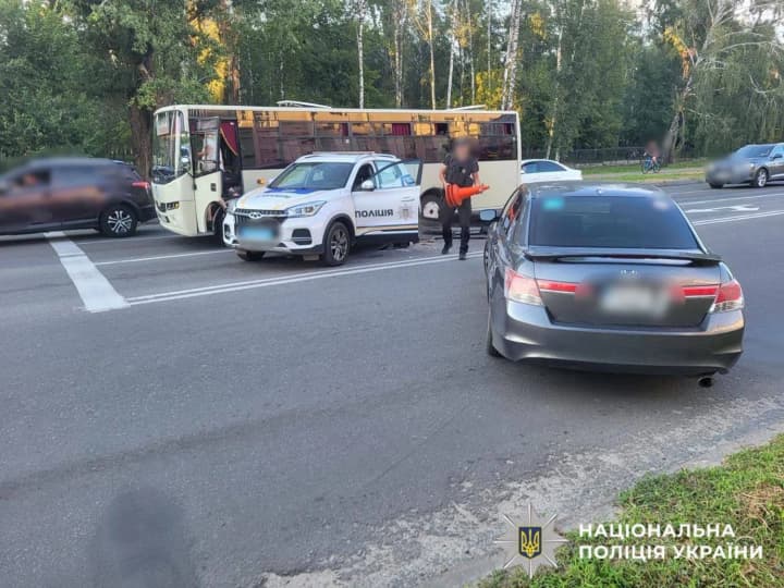 Police car involved in an accident in Brovary: it was thrown into a bus by the impact