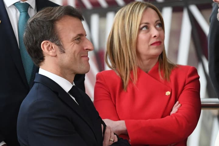 Мелоні і Макрон сперечаються щодо надсилання військ і місця саміту Зеленський-путін-Трамп - ЗМІ
