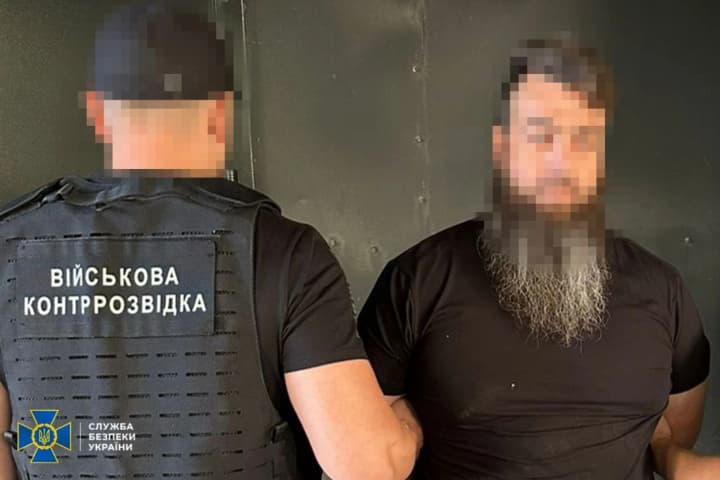 СБУ та поліція зірвали масштабну схему ухилянтів у Києві: у фігурантів вилучили понад 17 млн грн готівки