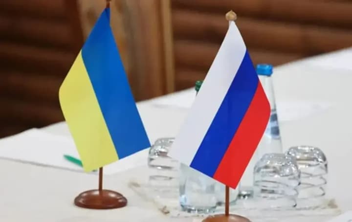 Зустріч Зеленського і путіна: які міста готові надати майданчик для перемовин