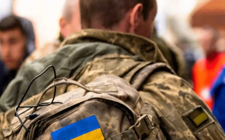 Кабмін планує посилити відповідальність за порушення призовником, військовозобовʼязаним встановленого строку перебування за кордоном