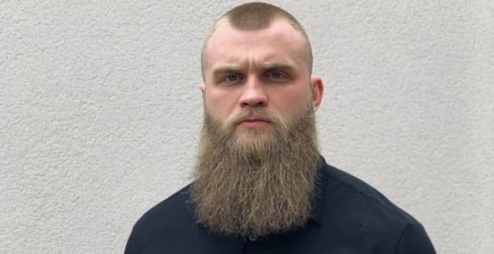 TikTok заблокував канал підсанкційного Артема Дмитрука, який переховується від слідства