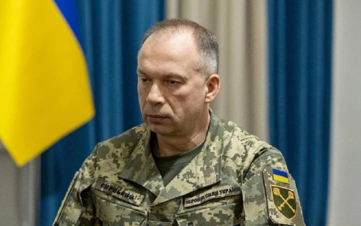 «Флаг, которого боится Россия»: Главнокомандующий ВСУ Сырский поздравил украинцев с Днем Государственного Флага