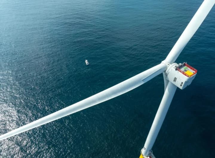 Trump halted construction of an expensive offshore wind farm in the US: the project was almost completed