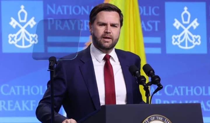 Вэнс: украинцы сами будут определять границы своего государства