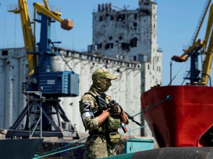 Украина призвала ввести санкции против РФ за незаконное использование азовских портов