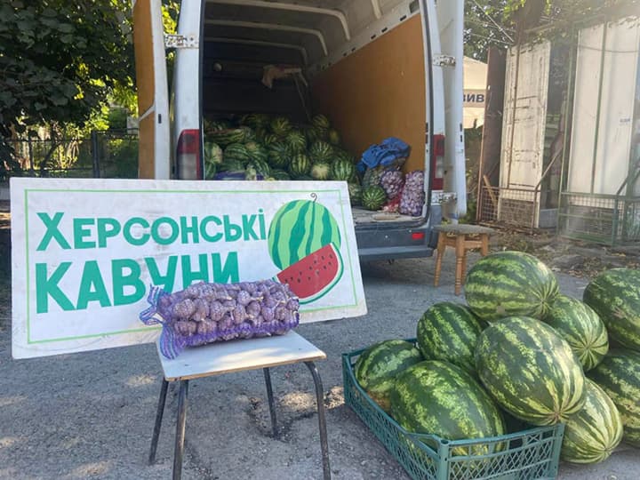 На ТОТ Херсонщини дефіцит кавунів: окупанти вивозять врожай до рф