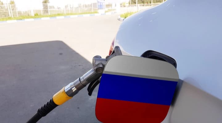 Russia extended the ban on gasoline exports until October 2025