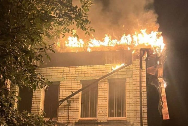 Авіаудар рф по Синельниківщині: ворожа бомба вбила чоловіка, є поранені, зруйновані будинки