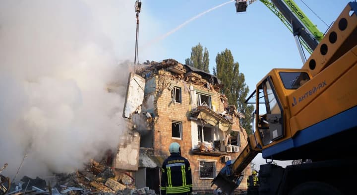 Удар РФ по Киеву 28 августа: погибло уже 19 человек