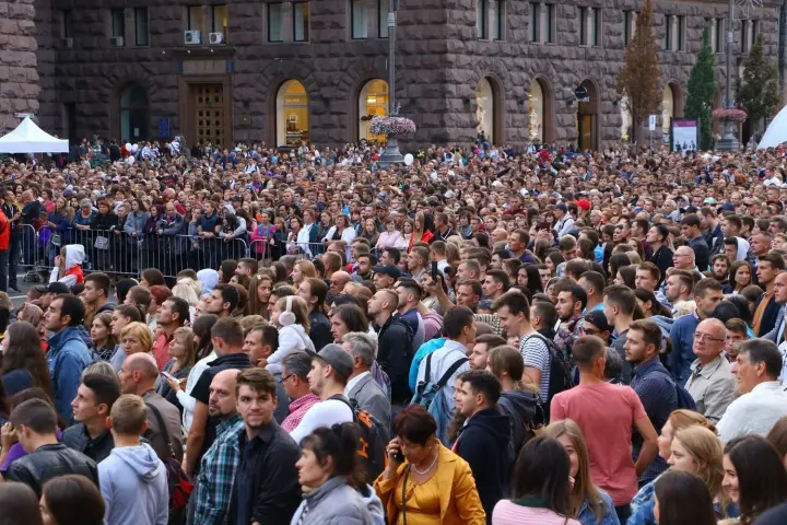 Правительство обязало согласовывать массовые мероприятия с военным командованием