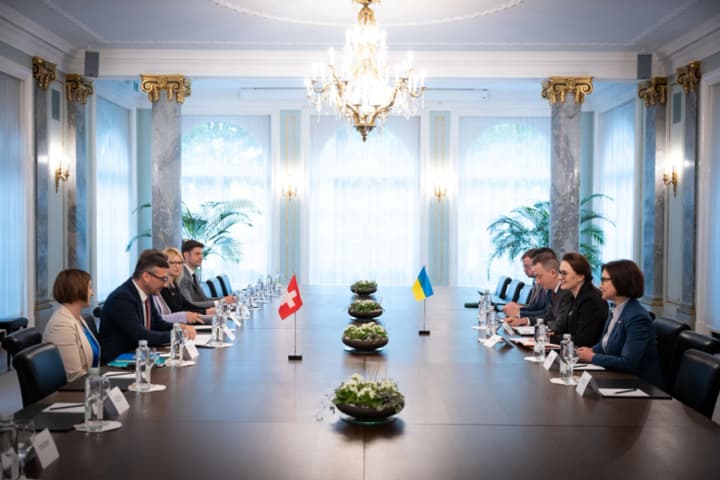 Швейцарія профінансує 12 проєктів відбудови на $140 мільйонів 