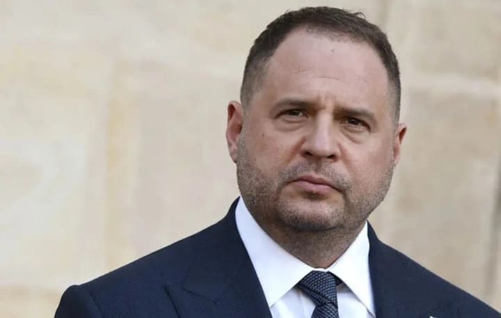 путін "жодним чином не показує свого бажання закінчувати цю війну" - Єрмак про підсумки розмови з Віткоффом