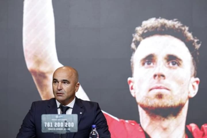 Portugal handed Jota's number "21" jersey to close friend Neves