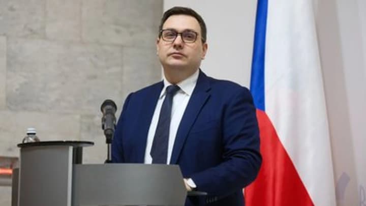 ЕС обсуждает новые санкции против рф и использование замороженных активов для Украины - Radio Prague International