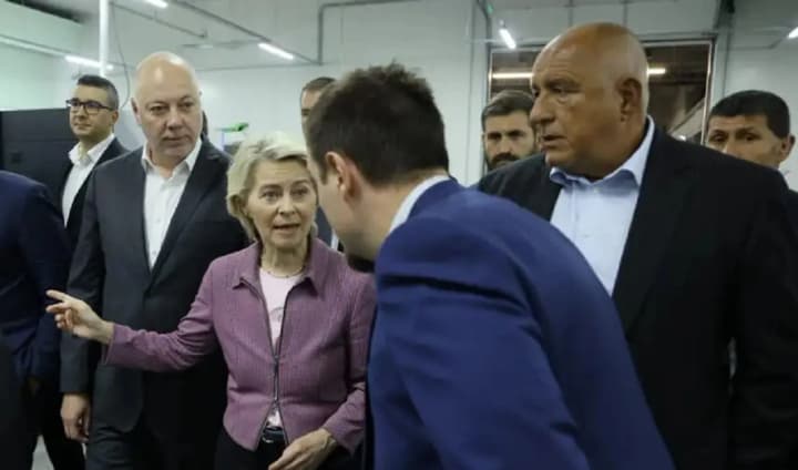 Болгария не будет расследовать сбой GPS самолета Урсулы фон дер Ляйен