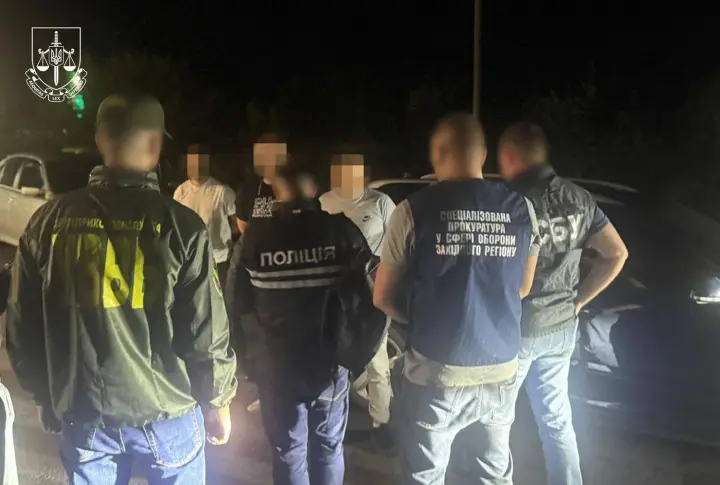 Прокурори викрили нові схеми ухилення від мобілізації: мільйони гривень неправомірної вигоди