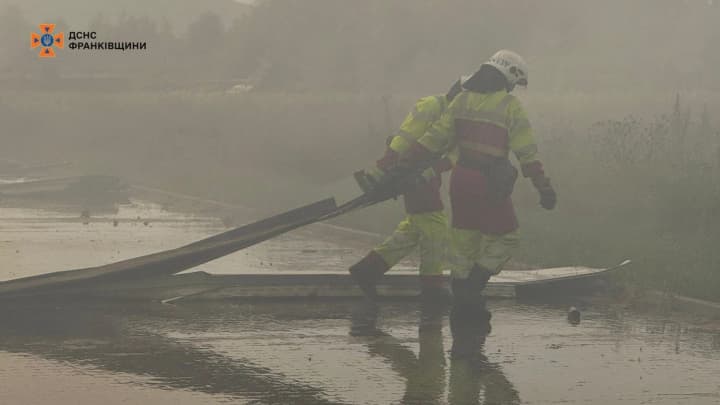 Rescuers extinguished a large warehouse fire after shelling in Prykarpattia