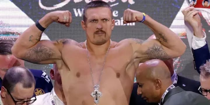 "People can talk": Usyk's team responded to doubts about the Ukrainian boxer's injury