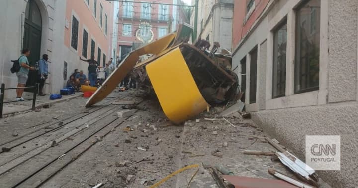 Зеленський висловив співчуття Португалії через трагічну аварію в Лісабоні