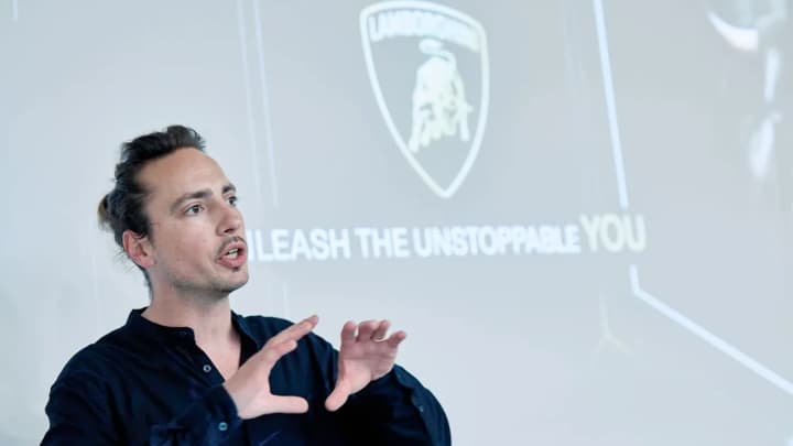 Экс-дизайнер Lamborghini Шмельц возглавил европейский отдел Xiaomi Auto