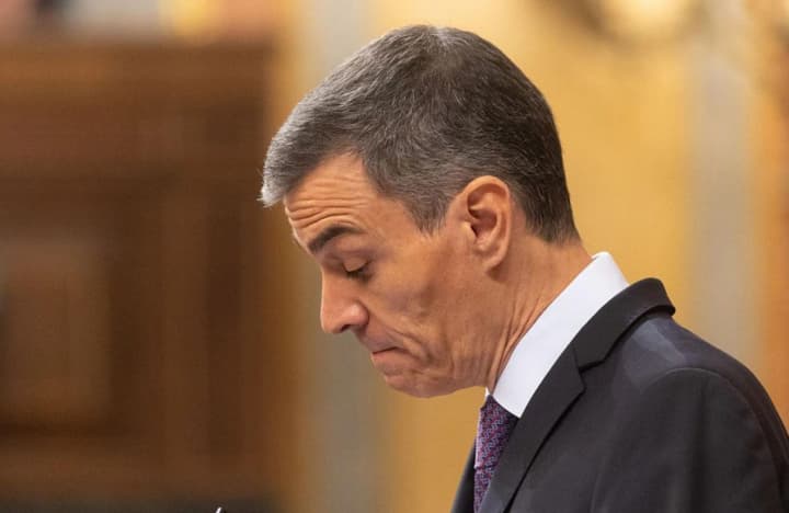 Plane broke down: Spanish Prime Minister Sanchez didn't make it to Paris, but will attend the meeting in support of Ukraine online