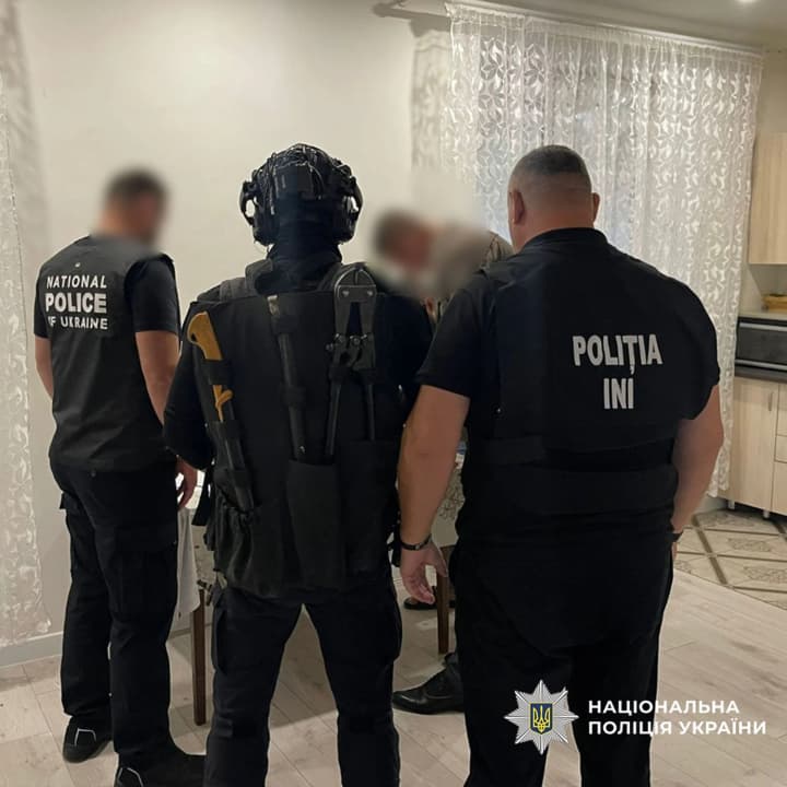 Проведена масштабная операция в двух странах: правоохранители разоблачили мошенников, обманувших военных ВСУ на более чем 1 млн грн