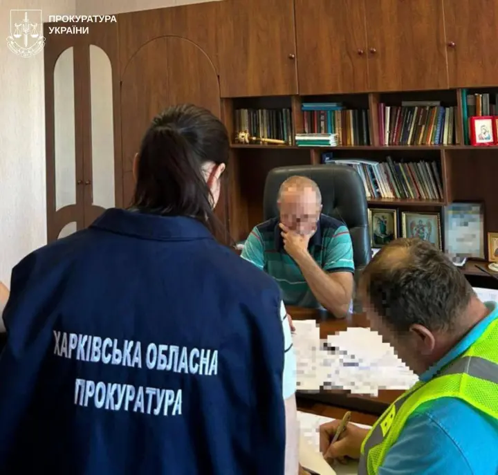 "Profited" from roads, shelters, and "dead souls": large-scale abuses totaling UAH 45 million exposed in Kharkiv region