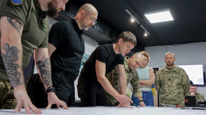 Шмигаль відвідав підрозділи Сил оборони на Запорізькому напрямку: обговорив ситуацію та потреби військових