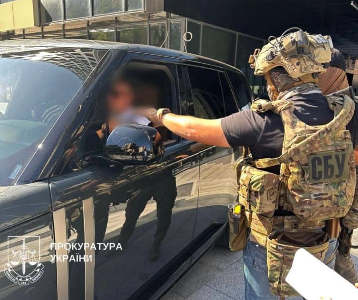 В Киеве задержали бывшего топ-налоговика, создавшего "конвертцентр" с теневым оборотом в 1,5 млрд гривен