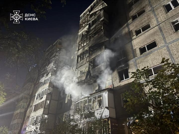 Due to a Russian attack in one of Kyiv's districts, there is a large fire and heavy smoke