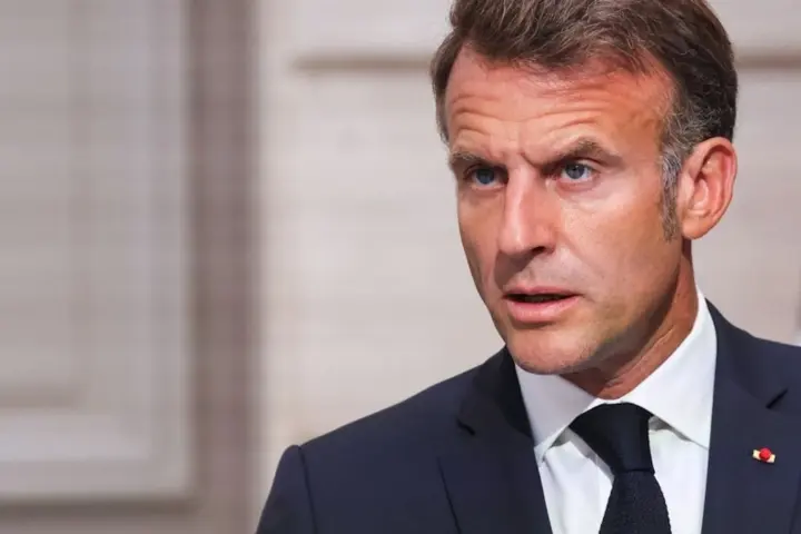 The French government received a vote of no confidence. Macron will appoint a new prime minister in the coming days