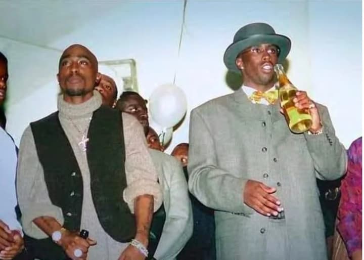 Заплатив миллион долларов: рэпер Diddy был заказчиком убийства Тупака Шакура