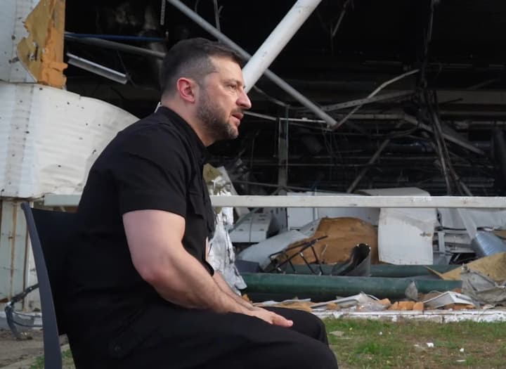 "Мене там не було і мені не дуже цікаво" – Зеленський розповів про враження від саміту путіна та Трампа на Алясці