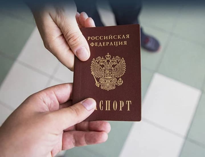 Відзавтра українцям на ТОТ, які не отримали паспорти рф, загрожує примусова депортація - ЦПД