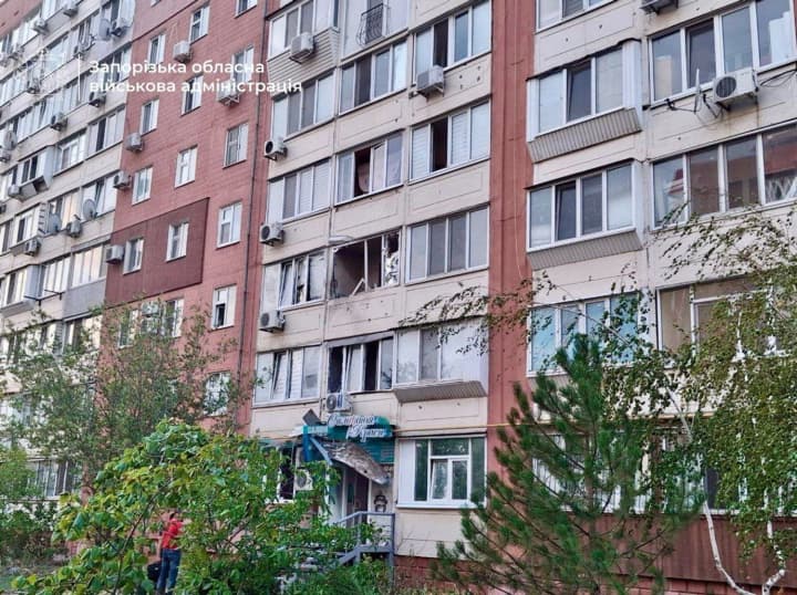 Ворог атакував Запоріжжя дронами, постраждало подружжя