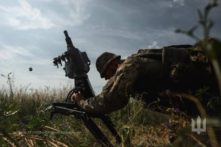 Армия РФ за сутки потеряла 890 человек и 49 единиц спецтехники