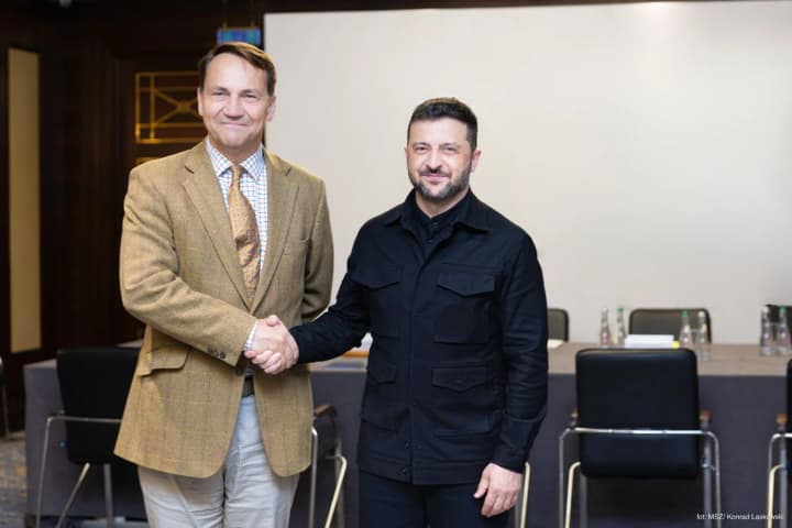 Sikorski met with Zelenskyy: discussed exchange of experience regarding drones