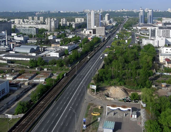 Рух Броварським проспектом у Києві частково обмежать на три тижні - КМДА