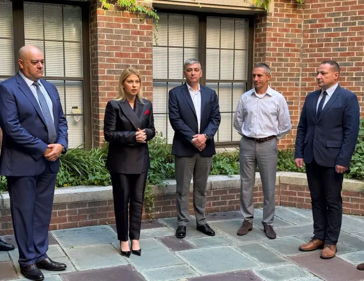 Несу с собой мужество и стойкость народа Украины: Стефанишина приступила к работе на посту посла в США