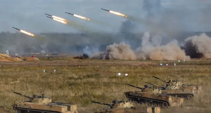 Лукашенко заявив про відпрацювання запуску ядерної зброї в білорусі - Reuters