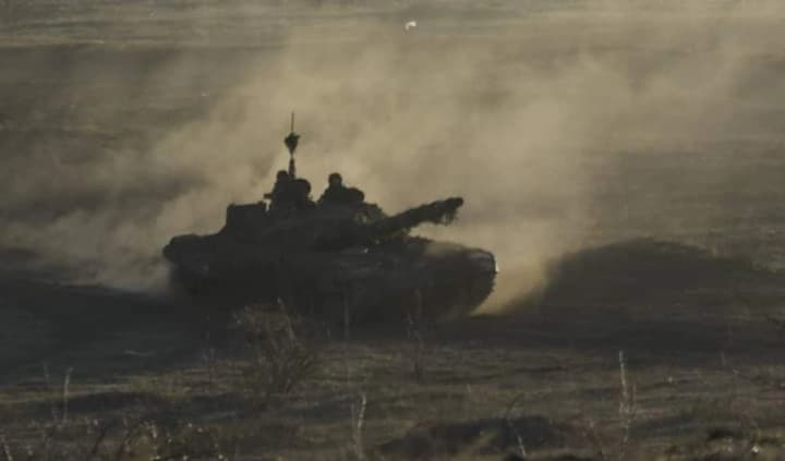 Большинство украинцев готовы "терпеть войну столько, сколько нужно" - опрос