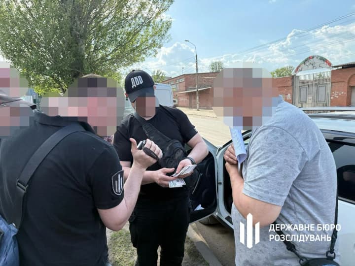 На Донеччині судитимуть правоохоронця та ексвійськового, які налагодили "бізнес" на чоловіках призовного віку 