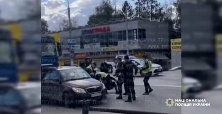 У Тернополі п’яний працівник ТЦК спричинив масову ДТП, постраждав поліцейський