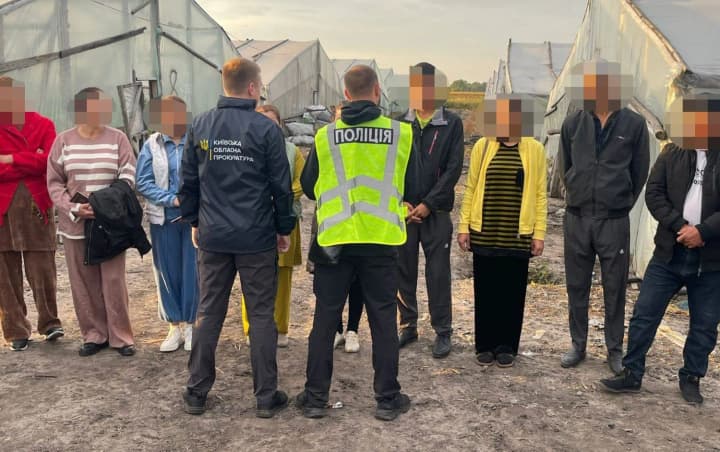Вербували і експлуатували громадян Узбекистану: на Київщині затримали групу злочинців
