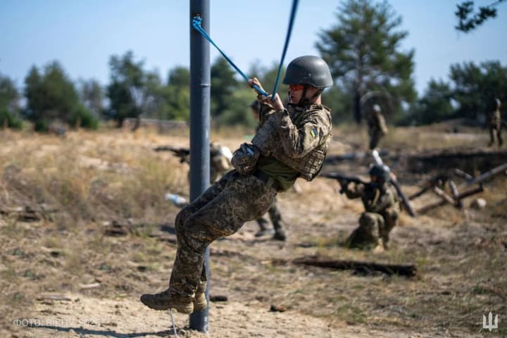Генштаб про ситуацію на фронті: 63 бойових зіткнення за добу, ворог активно діє на Покровському та Лиманському напрямках