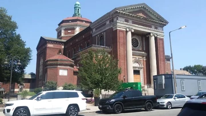 Исторический памятник-церковь в Бостоне превратят в доступное жилье