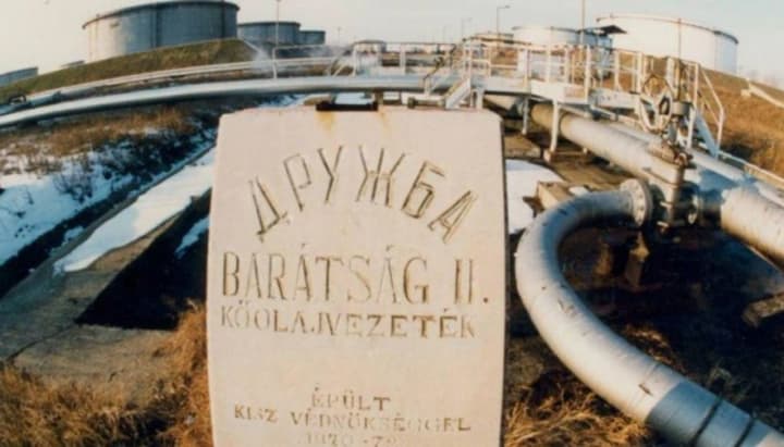 Hungary and Slovakia, get ready: EU considers trade measures against Russian Druzhba pipeline - media