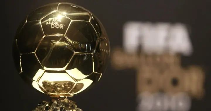 "Золотой мяч-2025": ПСЖ не сможет быть на церемонии из-за перенесенного дерби