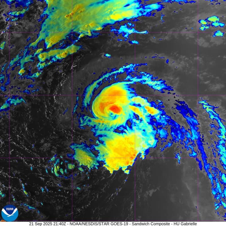 Ураган "Габріель" сформувався в Атлантиці: жителів Бермуд закликали стежити за ситуацією